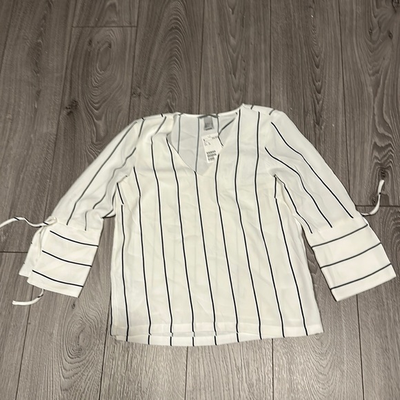 Black and White Striped H&M Blouse - Picture 1 of 5